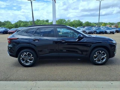 2025 Chevrolet Trax FWD 4dr LT