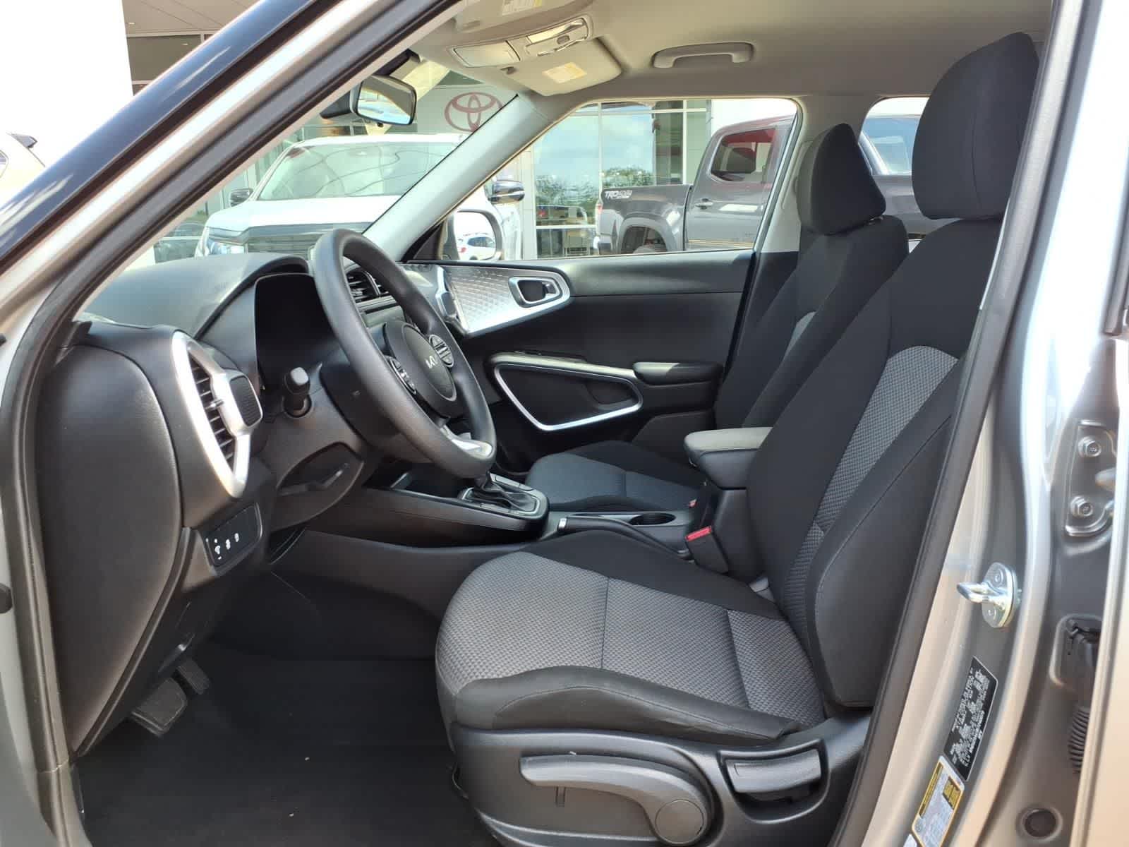 2024 Kia Soul LX IVT