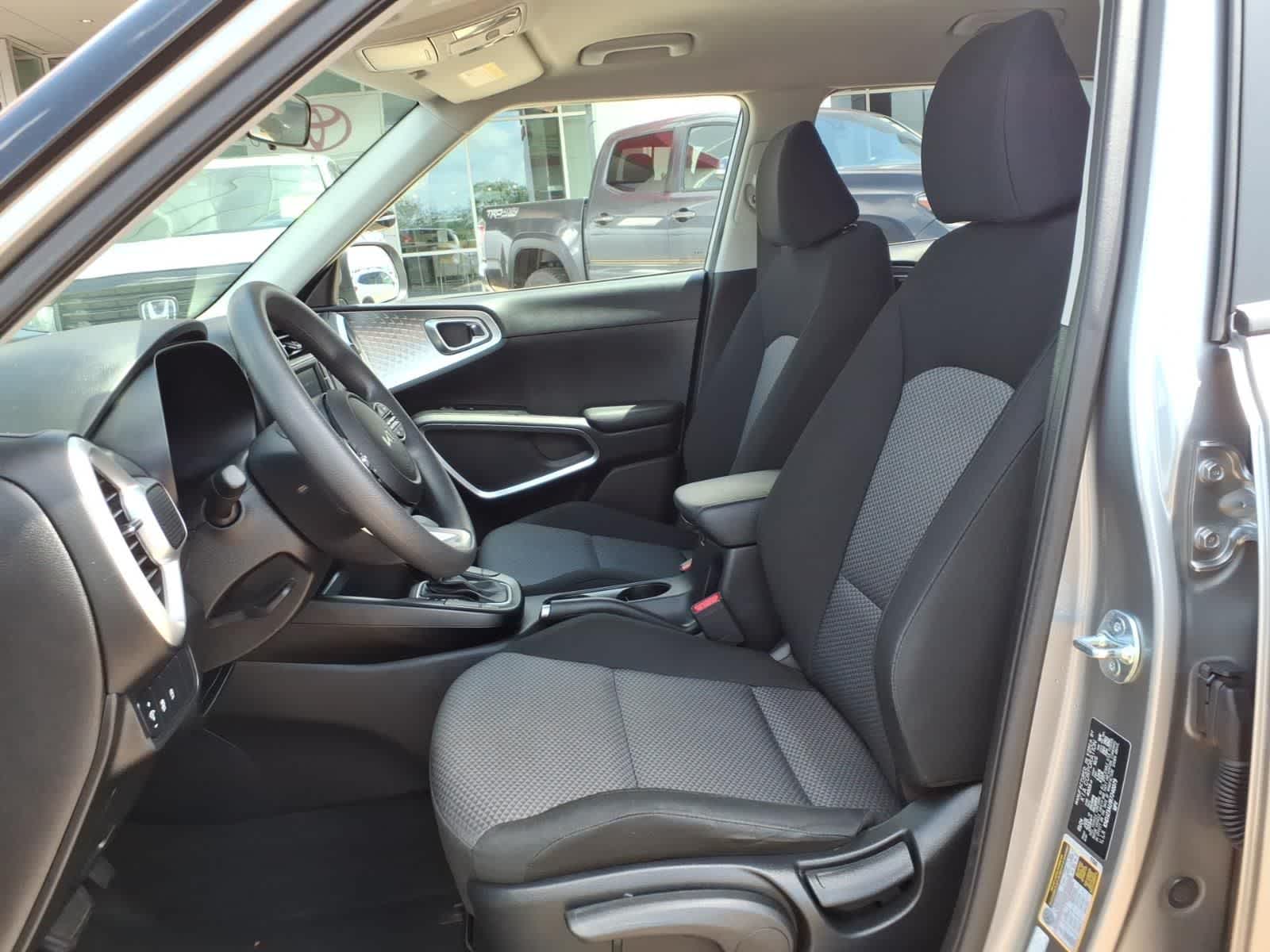 2024 Kia Soul LX IVT