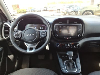 2024 Kia Soul LX IVT