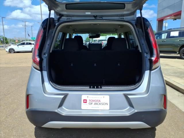 2024 Kia Soul LX IVT