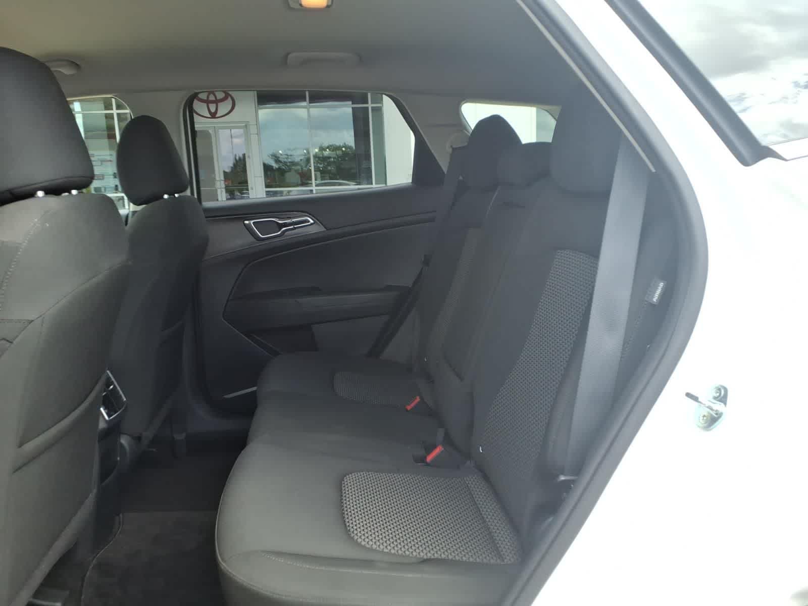 2024 Kia Sportage LX FWD