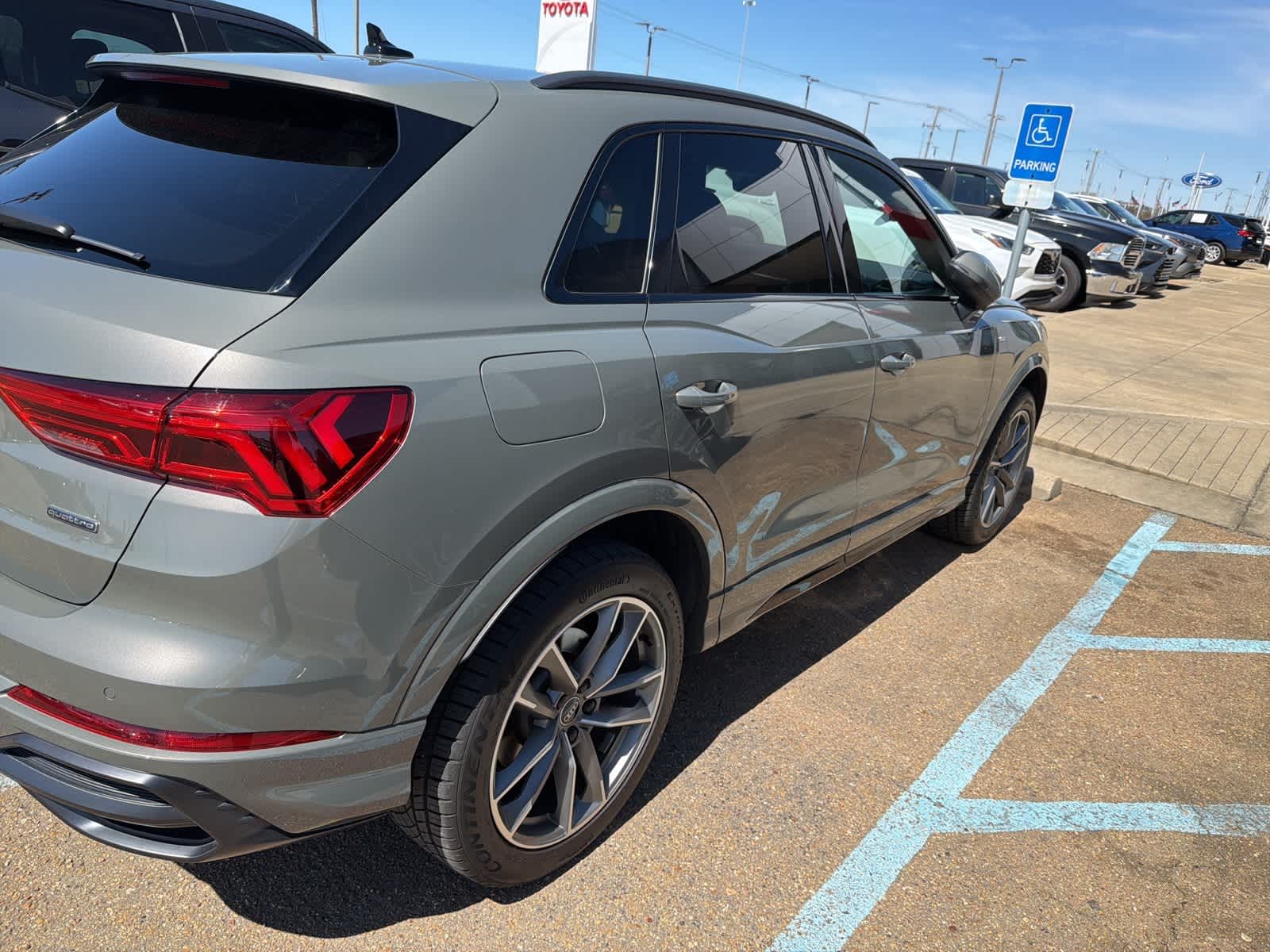 2022 Audi Q3 S line Premium 45 TFSI quattro