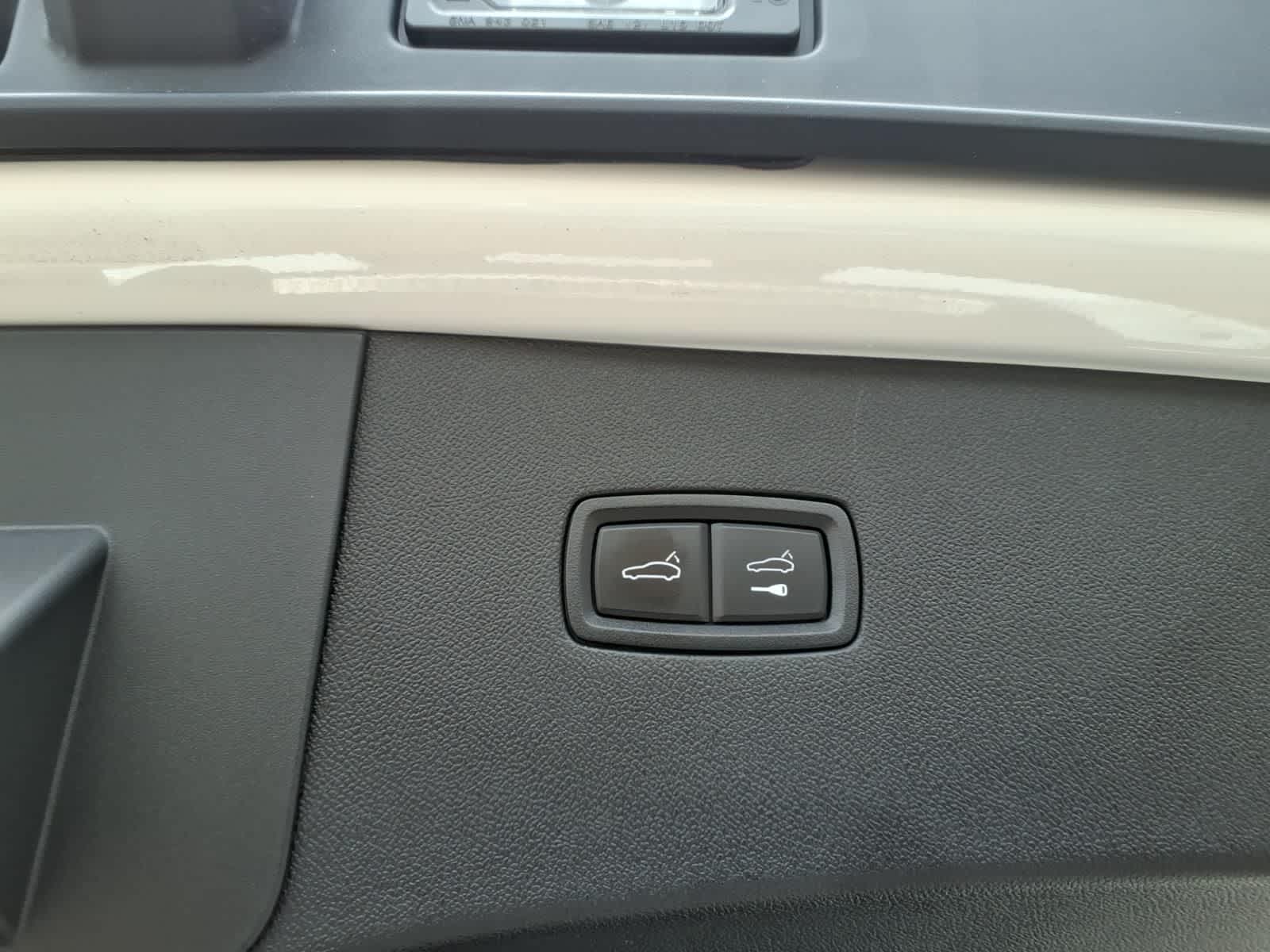 2022 Porsche Cayenne Platinum Edition Coupe AWD