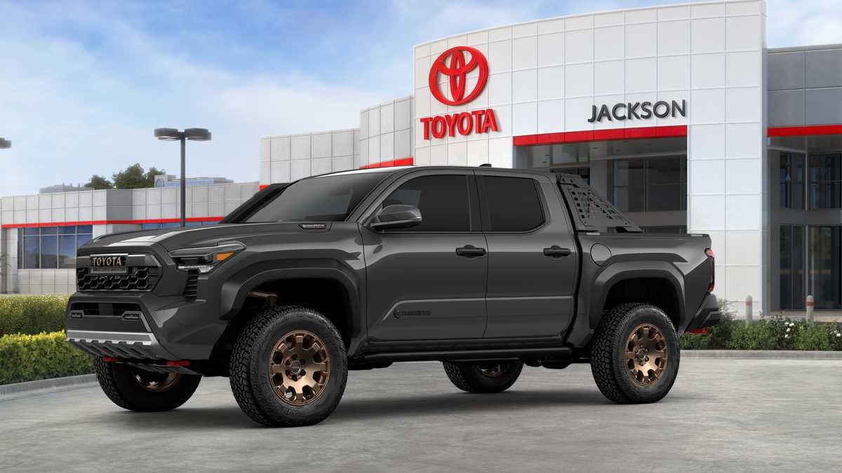 2026 Toyota Tacoma Trailhunter - Photo 2