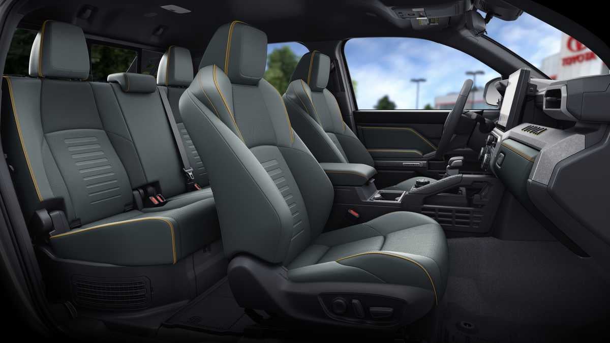 2026 Toyota Tacoma i-FORCE MAX Tacoma Trailhunter