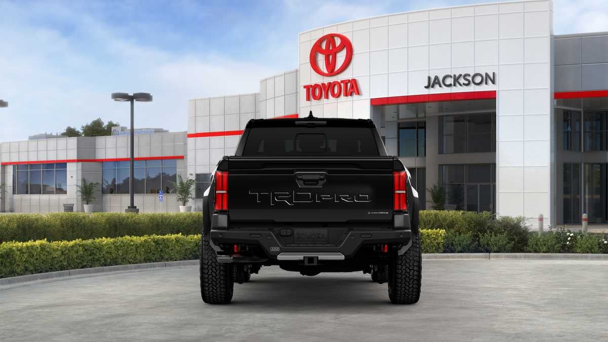 2026 Toyota Tacoma TRD Pro - Photo 8