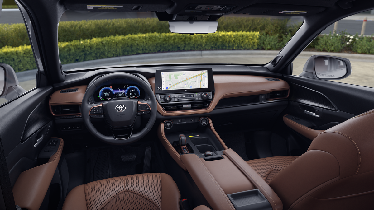 2026 Toyota Grand Highlander Hybrid MAX Platinum