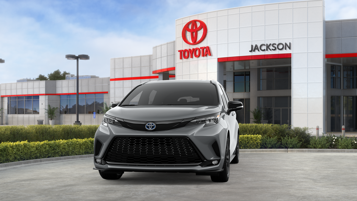 2025 Toyota Sienna XSE