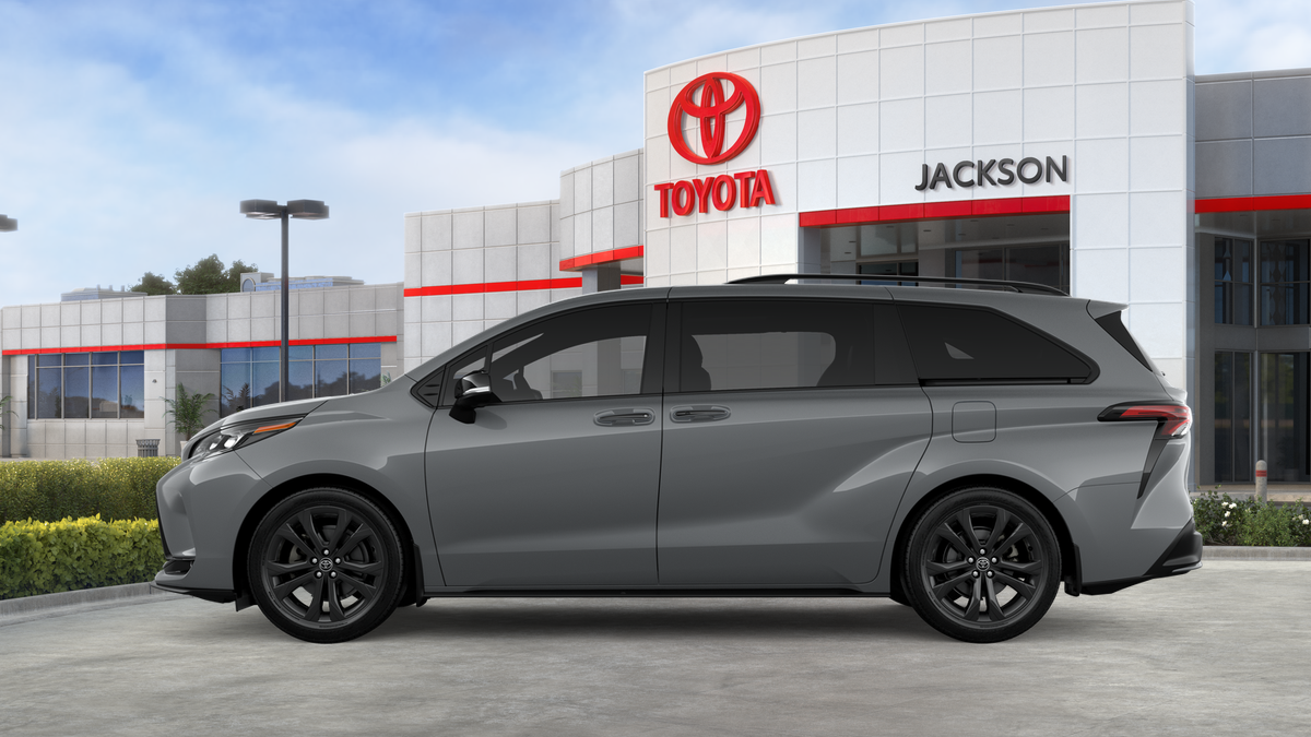 2025 Toyota Sienna XSE