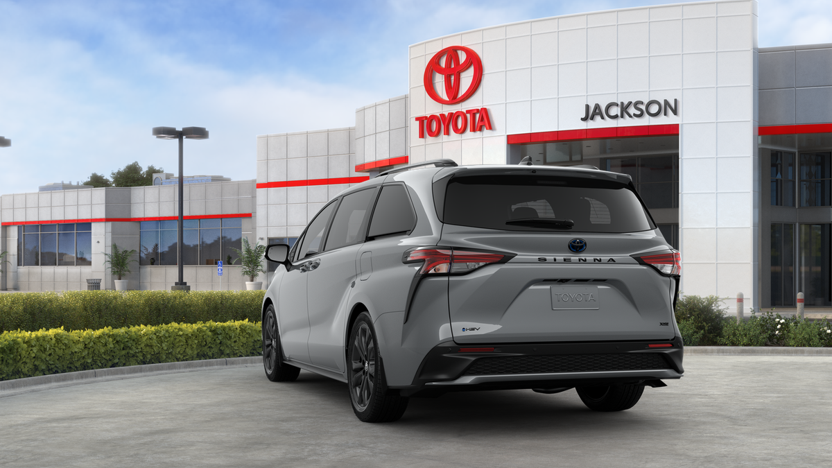 2025 Toyota Sienna XSE