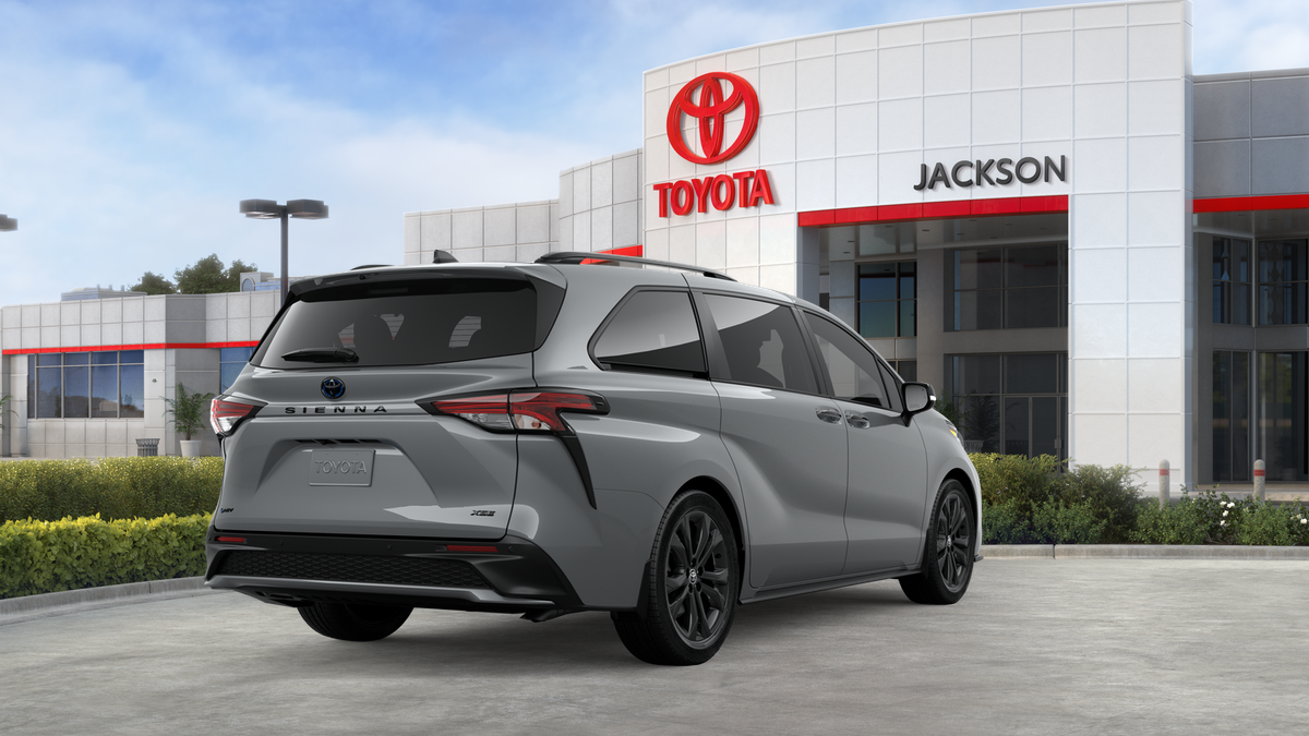 2025 Toyota Sienna XSE