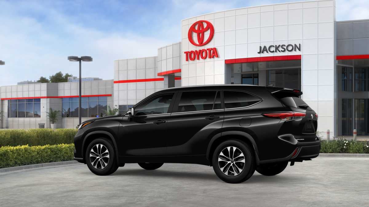 2026 Toyota Highlander XLE