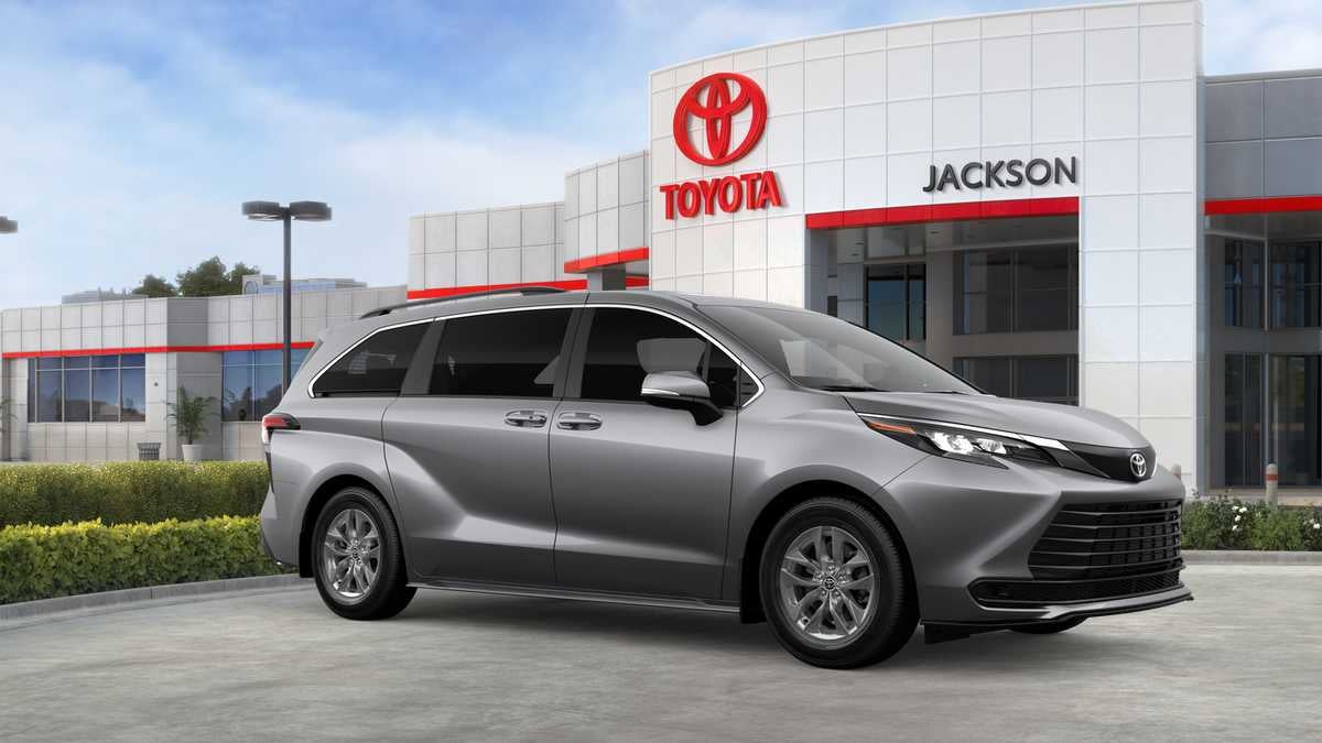 2026 Toyota Sienna LE