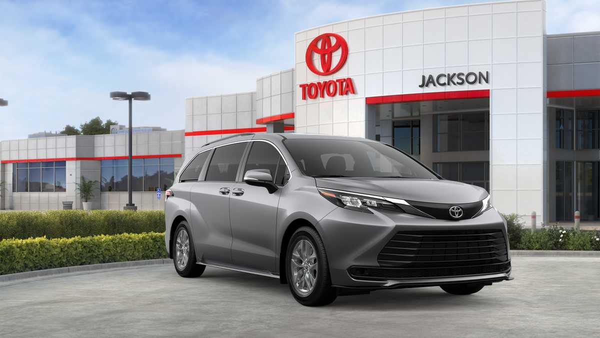 2026 Toyota Sienna LE