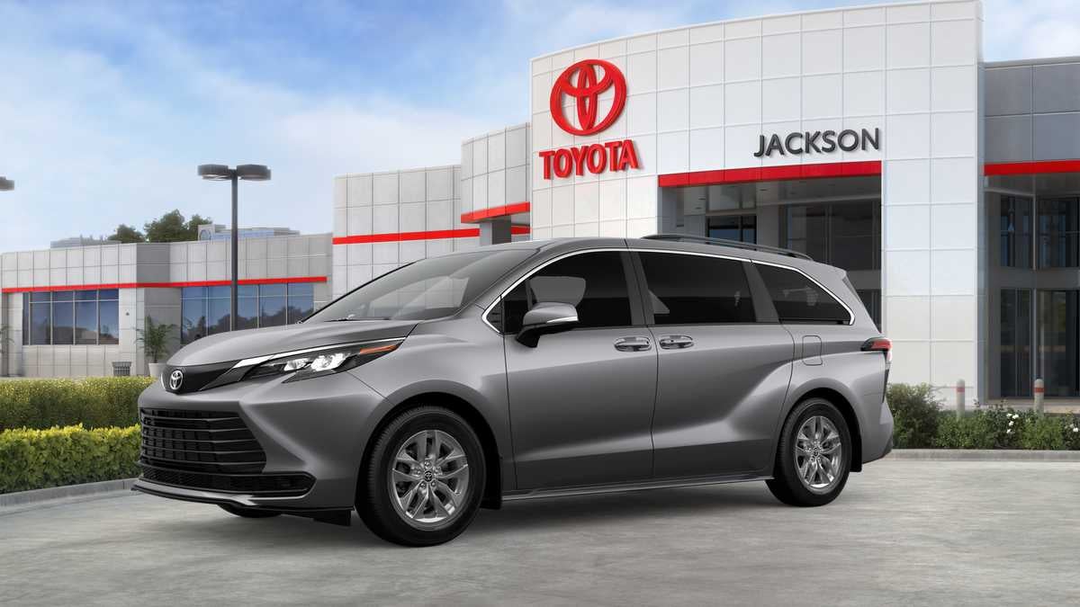 2026 Toyota Sienna LE