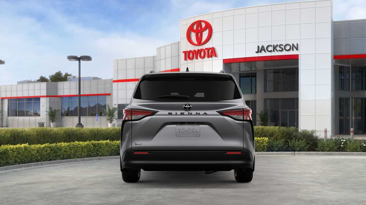 2026 Toyota Sienna LE