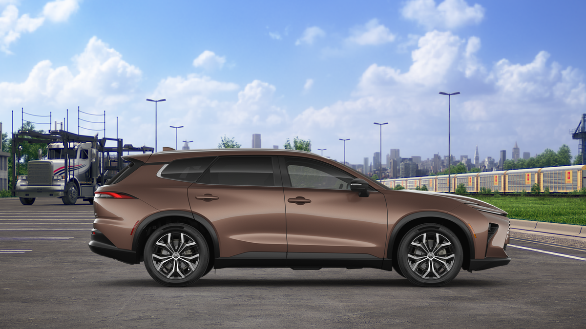 2025 Toyota Toyota Crown Signia XLE