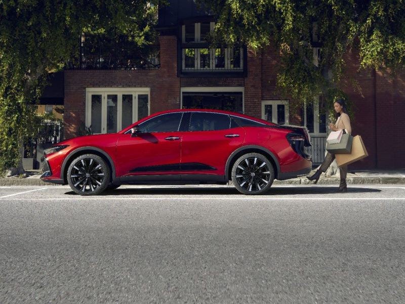 Leasing a Toyota Crown 