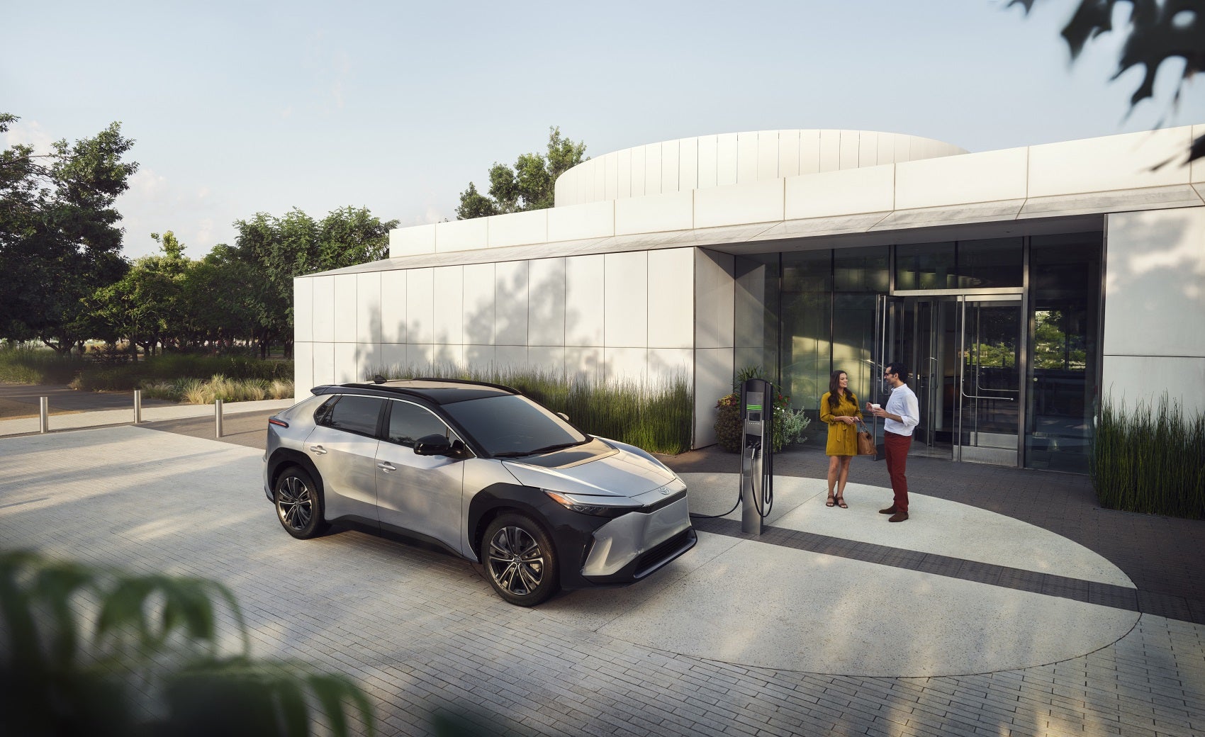 Electric Car Dealer near Raymond MS 